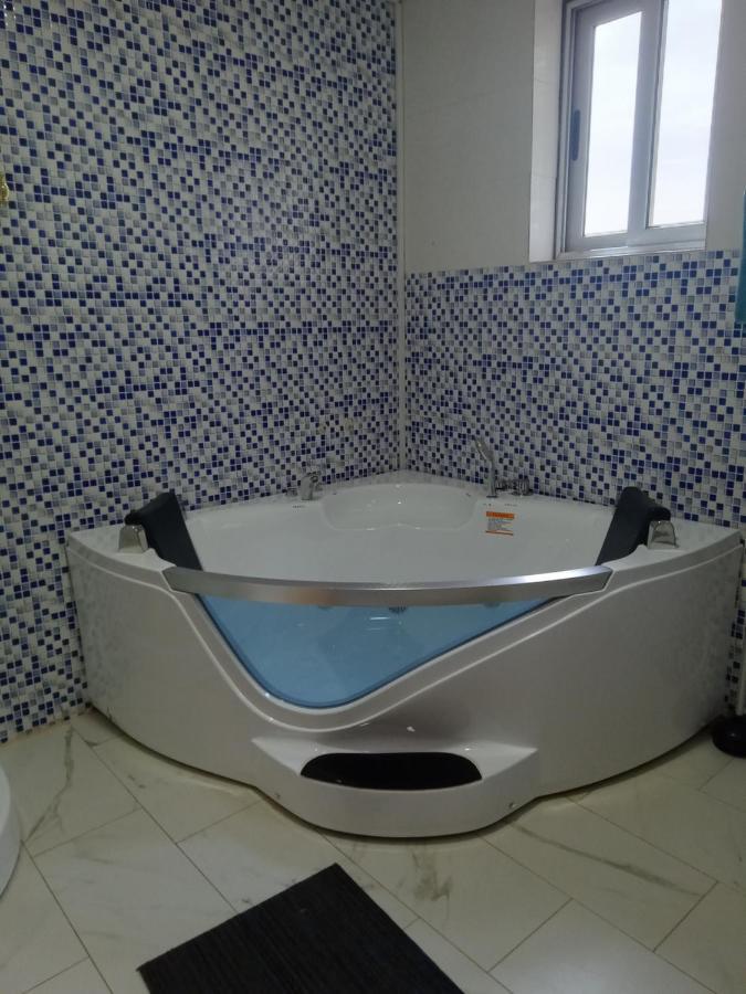 Bobo-DioulassoOasis Lawafossi公寓 外观 照片